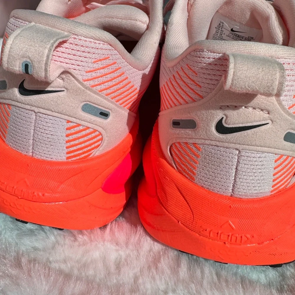 Nike Vomero 18 Size 8.5 Womens - Picture 7 of 8
